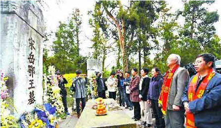 岳飞诞辰906年后代子孙岳庙祭祖