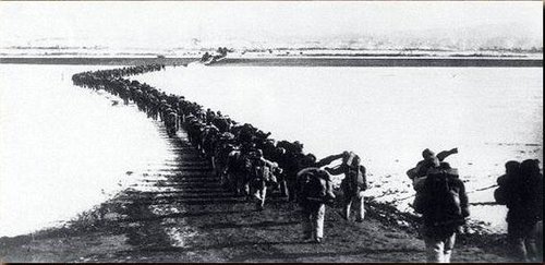 1950年:中国人民志愿军开始抗美援朝