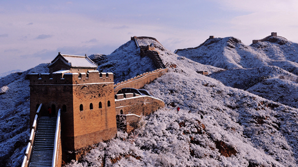 银装素裹 金山岭长城勾魂雪景[图]