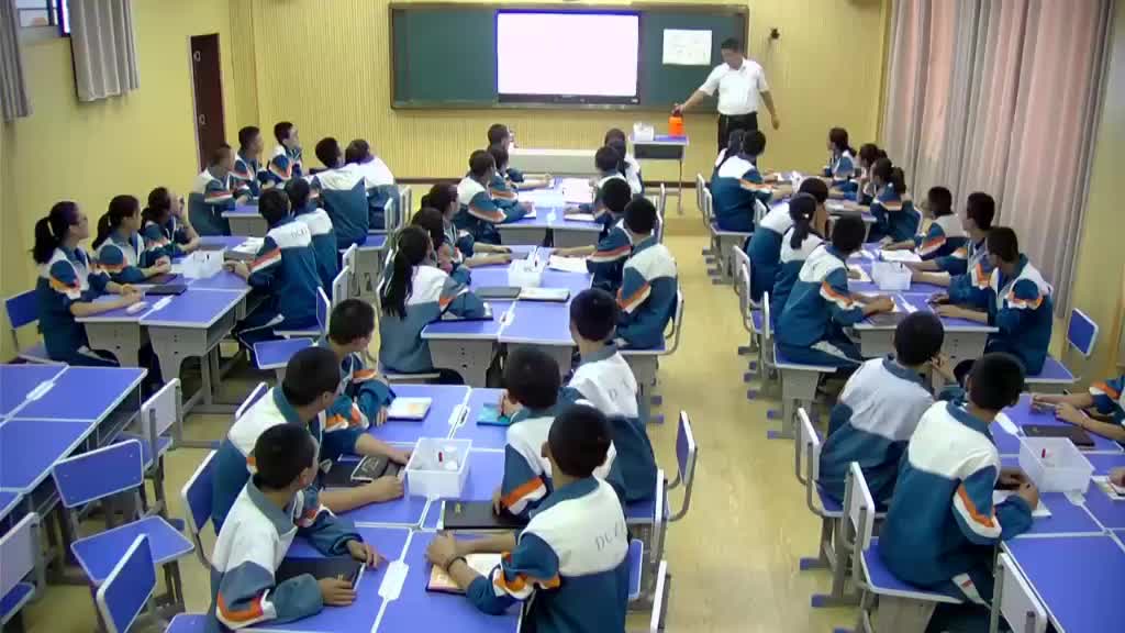 高中英语评课稿模板_小学数学评课稿模板_高中物理评课稿范文