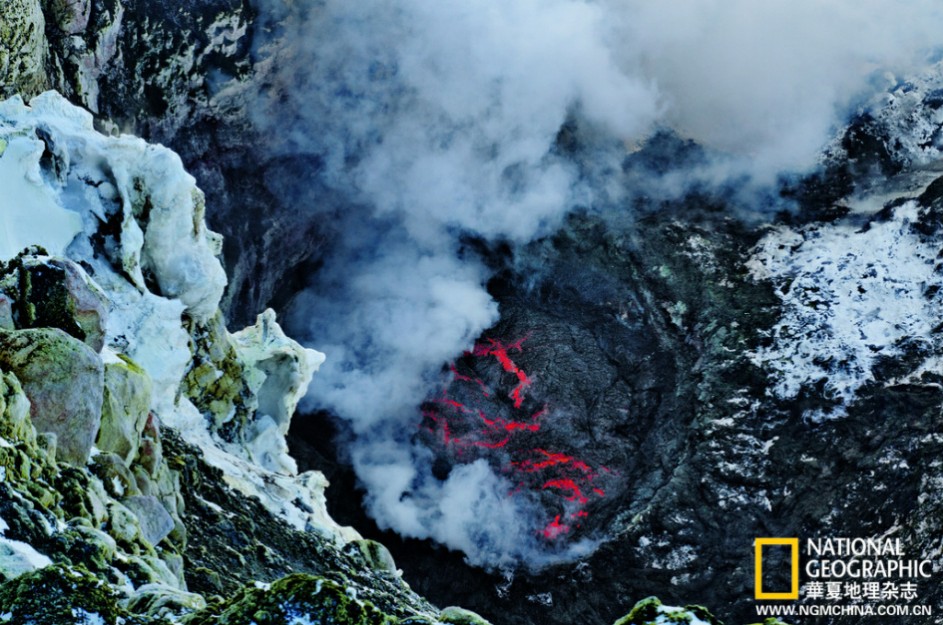[探访惊魂]探访埃里伯斯火山:南极洲颠倒错乱之地
