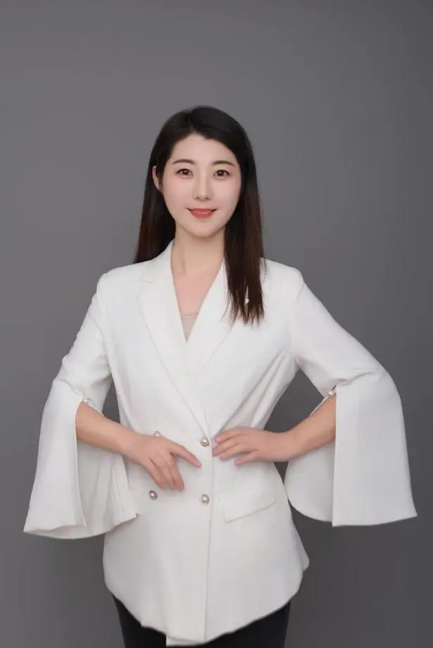 邓韵,中共党员,本科学历,乌鲁木齐市第四十七小学音乐教师.
